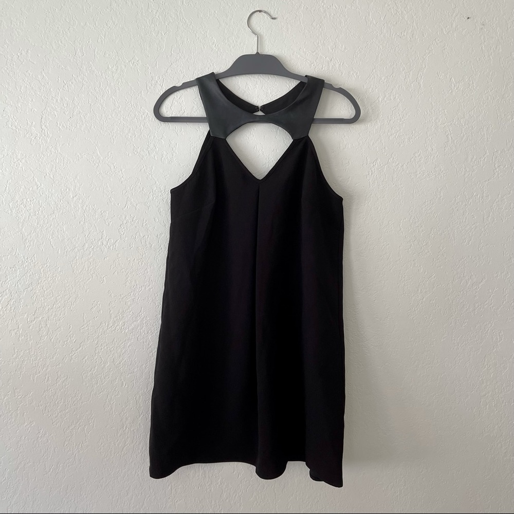 NWT Bcbgeneration Black Mini Dress Size: M  118$